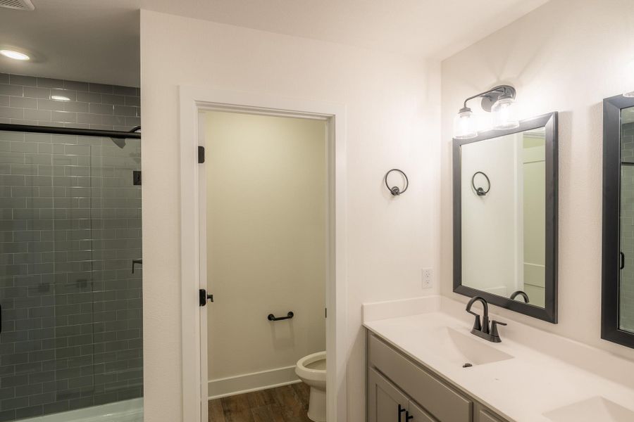 Furnished interior view inside a new home in , Conroe (Image 9).