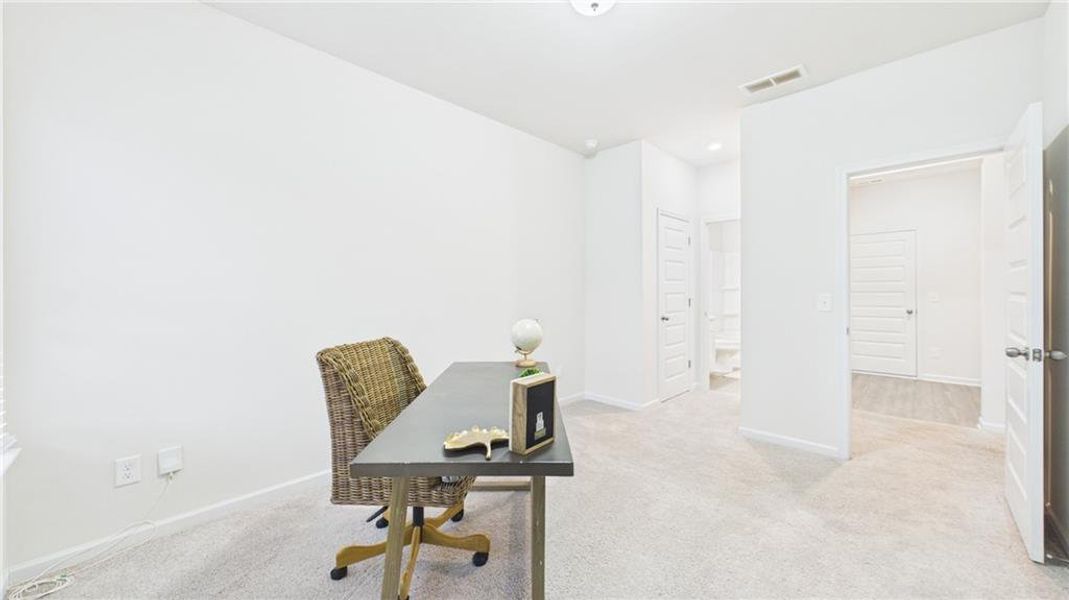 Furnished interior view inside a new home in , Cartersville (Image 40).