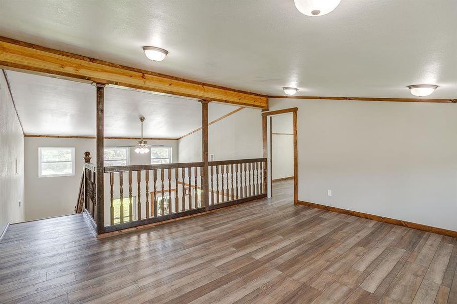 Loft/second living Loft/second living