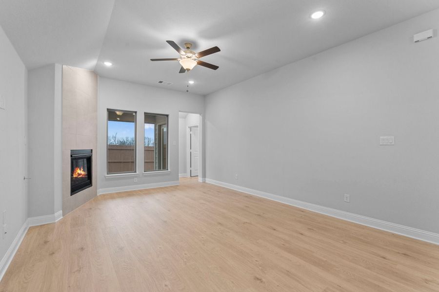 1,896sf New Home in Heartland, TX. - Slide 18 1,896sf New Home in Heartland, TX. - Slide 18