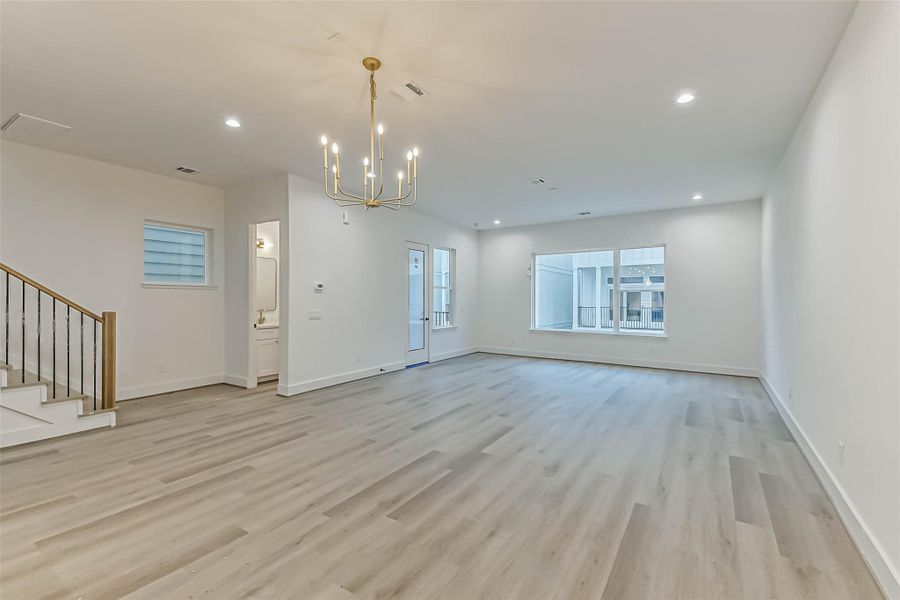 Spacious, unfurnished interior of a new home in , Houston (Image 20).