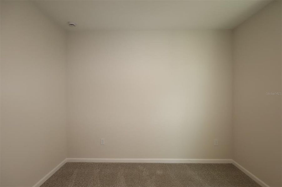 Spacious, unfurnished interior of a new home in Eden at Crossprairie, St. Cloud (Image 8).