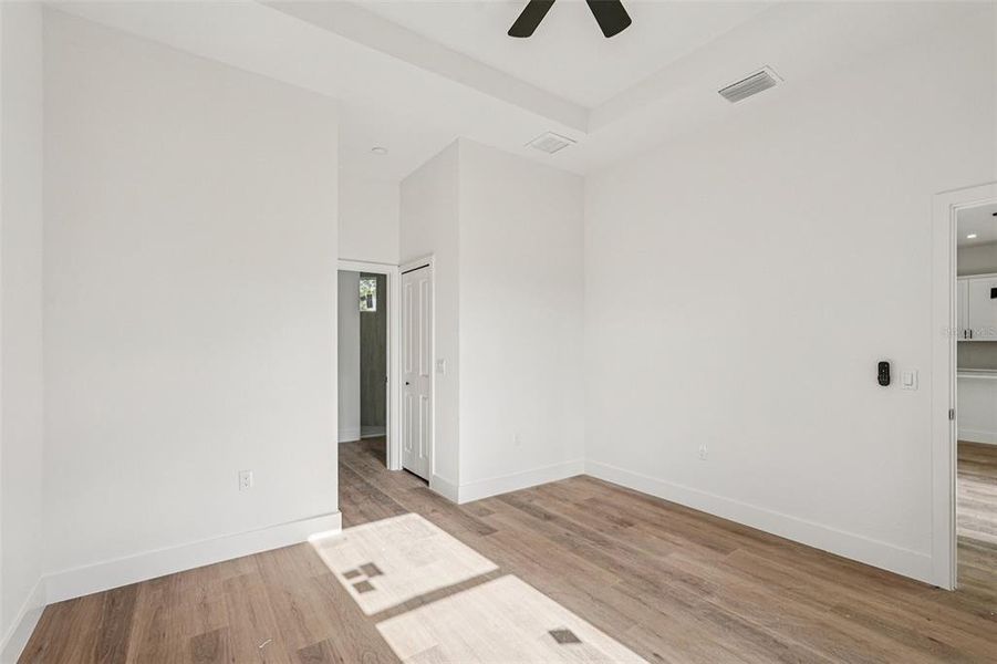 Spacious, unfurnished interior of a new home in , North Port (Image 25).