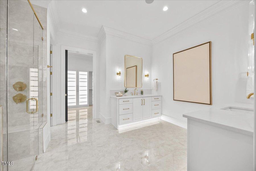 052-2A1A8326 052-2A1A8326