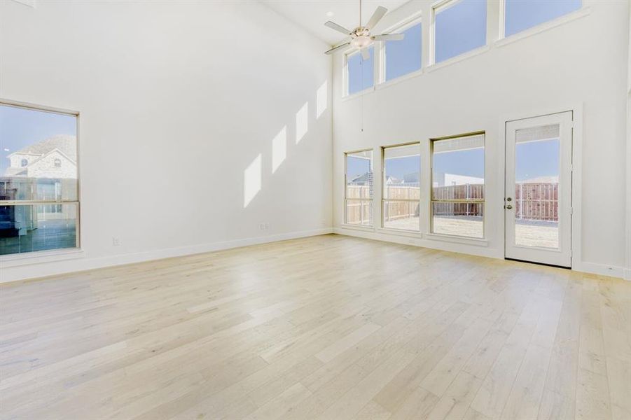 Spacious, unfurnished interior of a new home in Wellington, Fort Worth (Image 25). Spacious, unfurnished interior of a new home in Wellington, Fort Worth (Image 25).