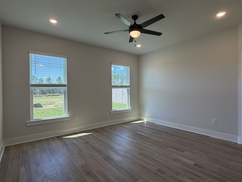 Spacious, unfurnished interior of a new home in Natureview, Freeport (Image 16).