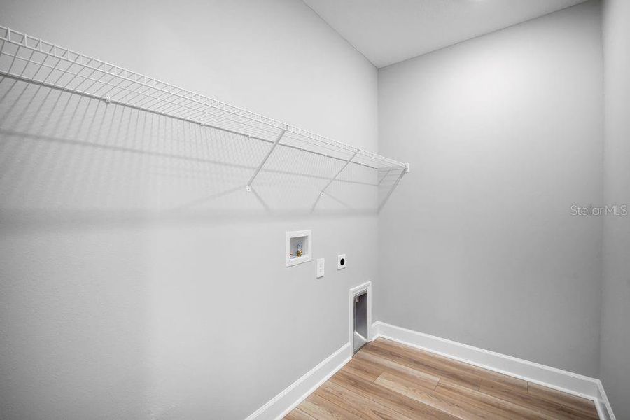 Spacious, unfurnished interior of a new home in Timber Ridge, Plant City (Image 22).