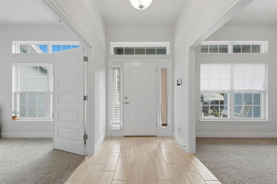 Spacious, unfurnished interior of a new home in Royal Highlands, Weeki Wachee (Image 21).