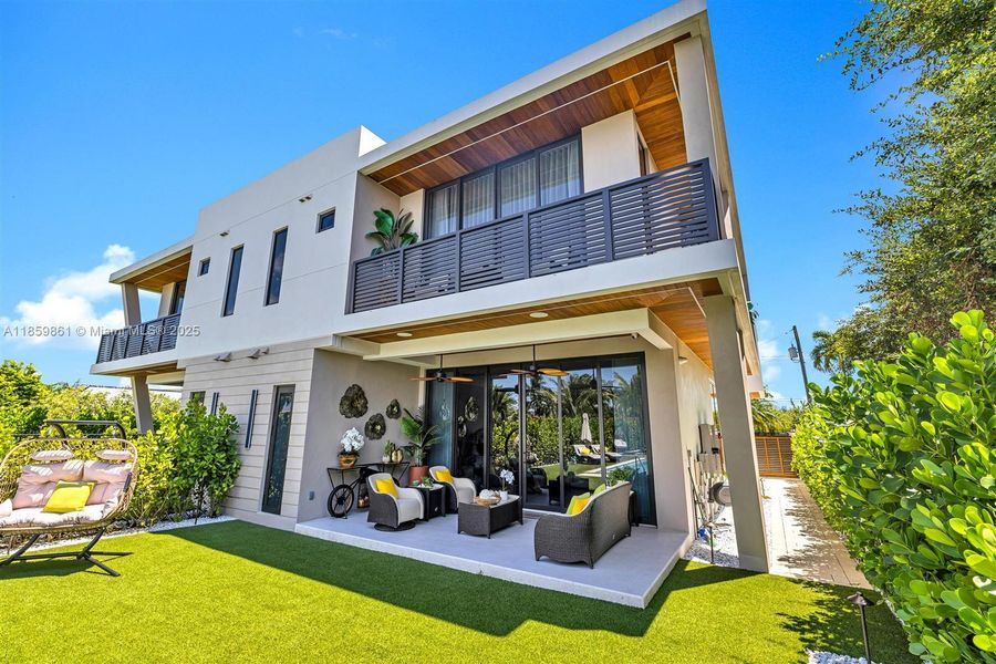 Front exterior of a new home in , Miami, FL, highlighting curb appeal (Image 19).