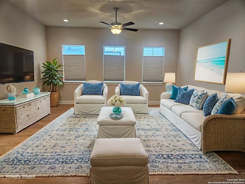 Furnished interior view inside a new home in Town Creek, New Braunfels (Image 14). Furnished interior view inside a new home in Town Creek, New Braunfels (Image 14).