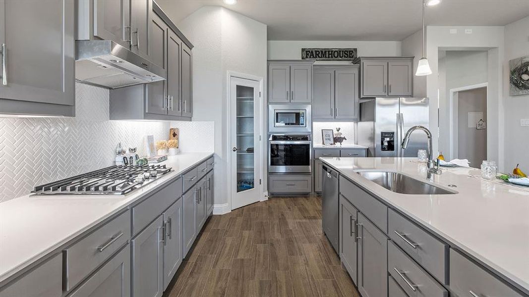 Furnished interior view inside a new home in Lakeview Pointe, Grand Prairie (Image 8).