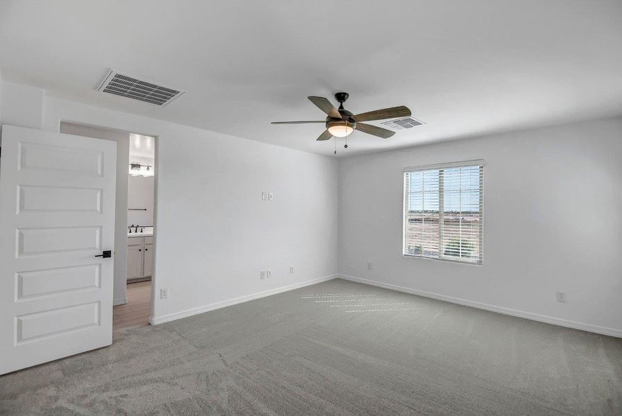 Spacious, unfurnished interior of a new home in Ironwood Villages at North Creek, Queen Creek (Image 21).
