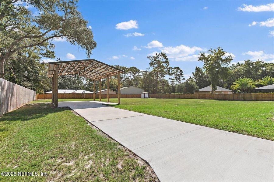 Front exterior of a new home in , Keystone Heights, FL, highlighting curb appeal (Image 2).