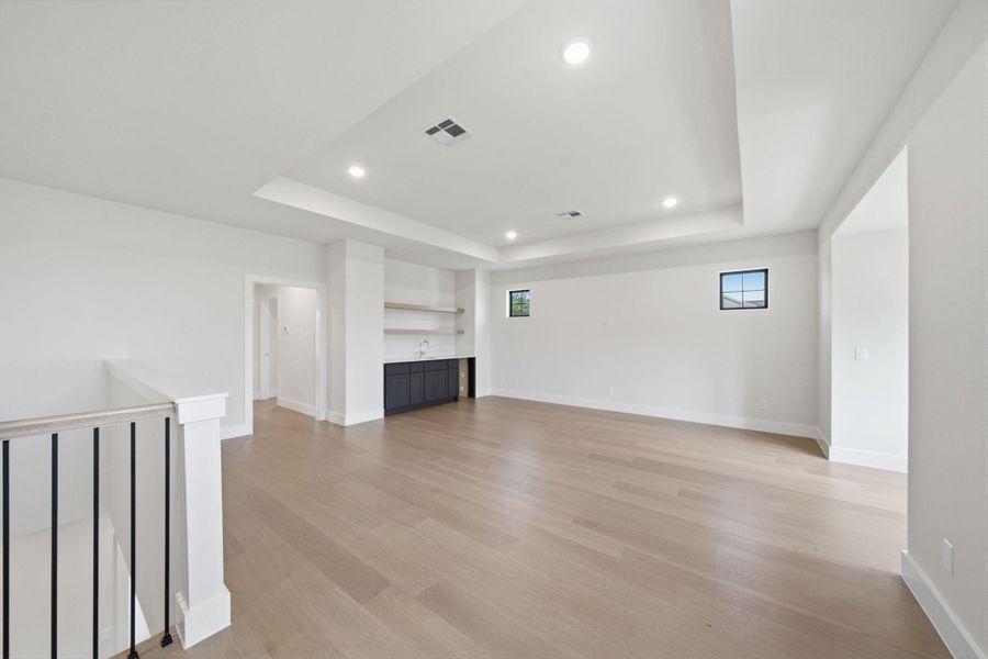 Spacious, unfurnished interior of a new home in Spring Valley Creek, Houston (Image 36).