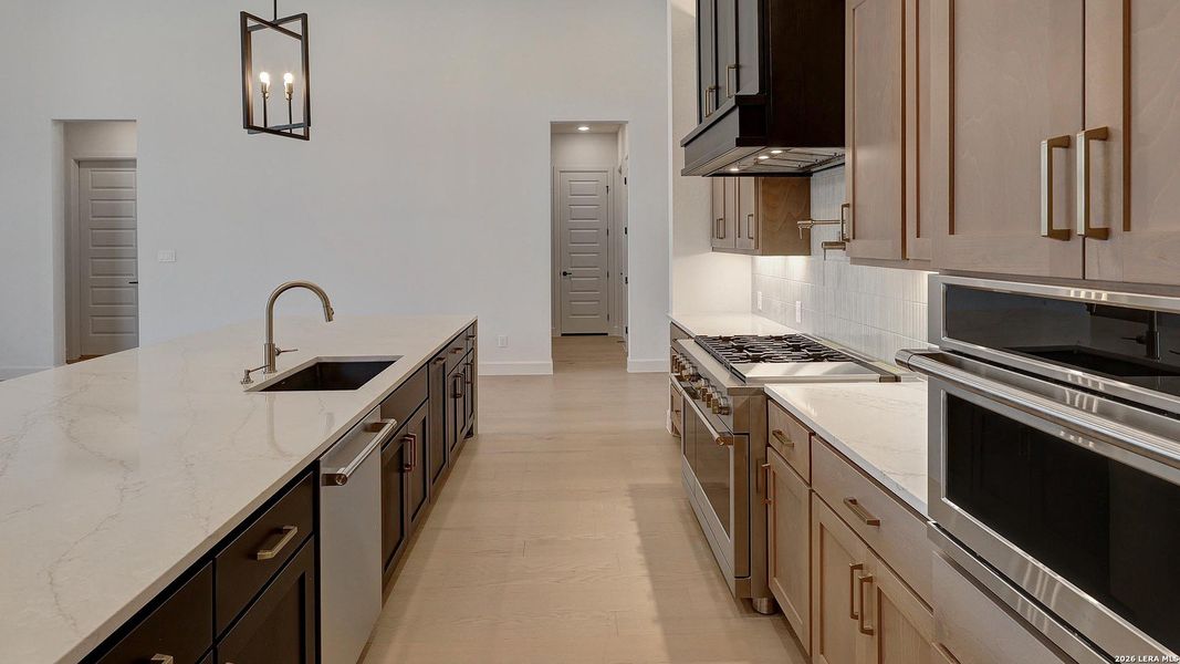 Furnished interior view inside a new home in George's Ranch, Boerne (Image 8).