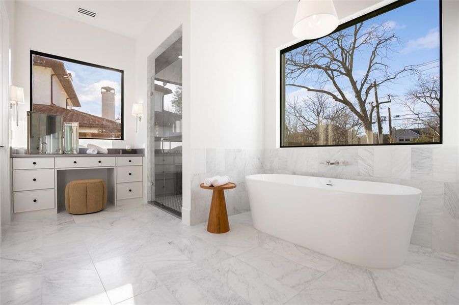 Furnished interior view inside a new home in , Dallas (Image 19).