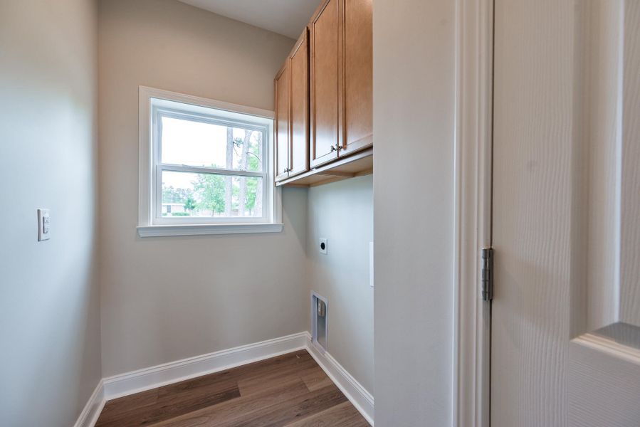 Spacious, unfurnished interior of a new home in , St. George (Image 21).