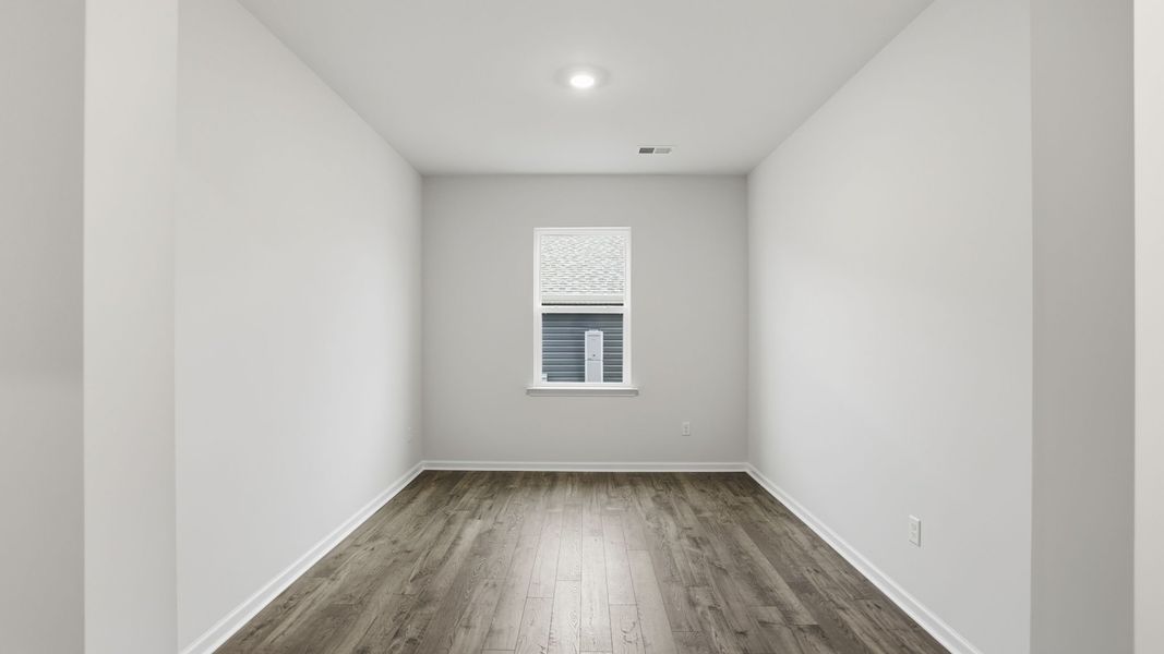 Spacious, unfurnished interior of a new home in Durbin Meadows Traditions, Fountain Inn (Image 17).