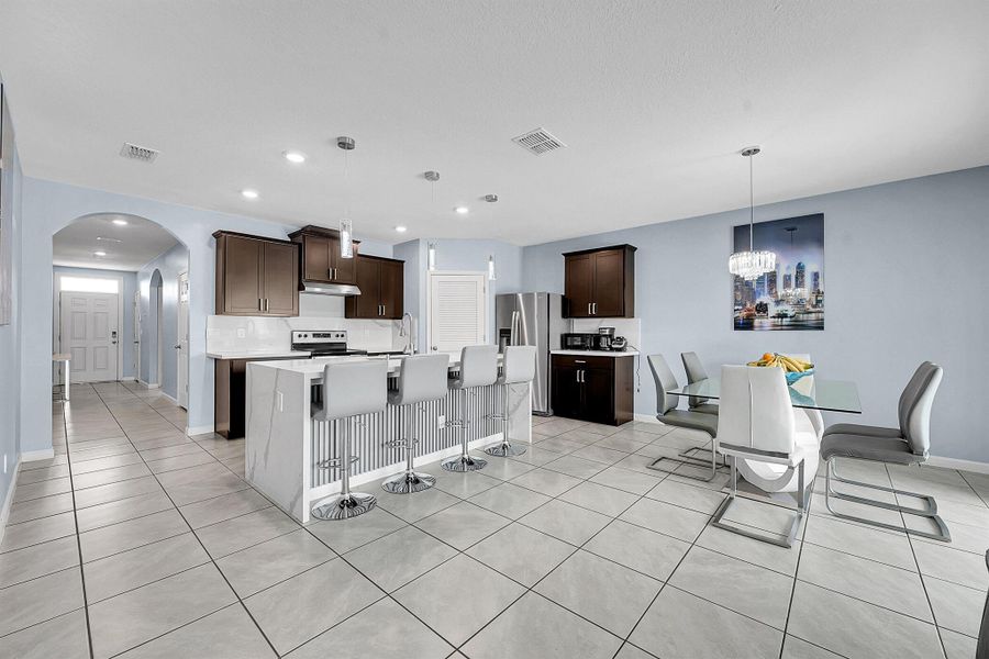 Image 47 of a home in .