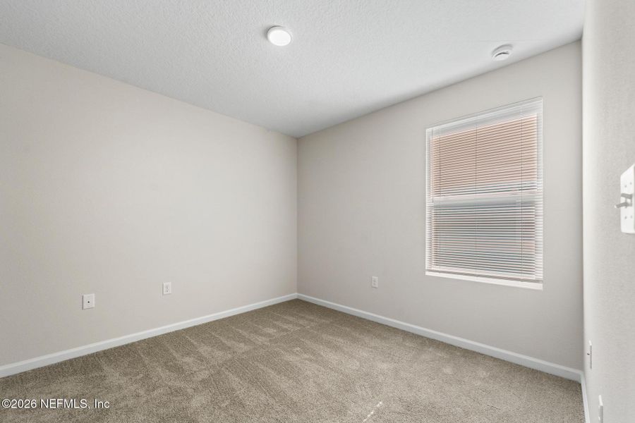 Spacious, unfurnished interior of a new home in , Jacksonville (Image 19).