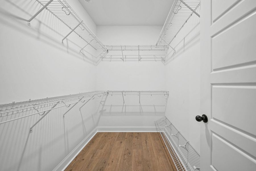 Spacious, unfurnished interior of a new home in Summerfield, Clarksville (Image 24).