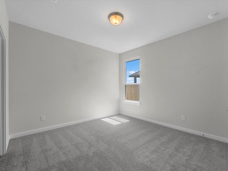 Spacious, unfurnished interior of a new home in Mason Woods, Cypress (Image 14).