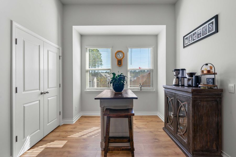 Furnished interior view inside a new home in French Quarter Creek, Huger (Image 40).