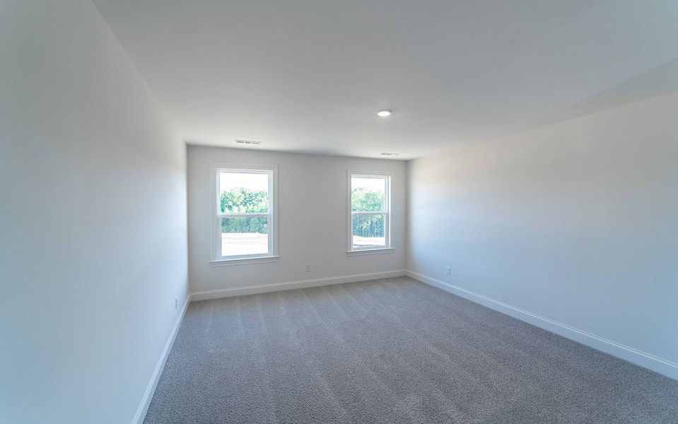 Spacious, unfurnished interior of a new home in Aden Woods, Fairview (Image 23).