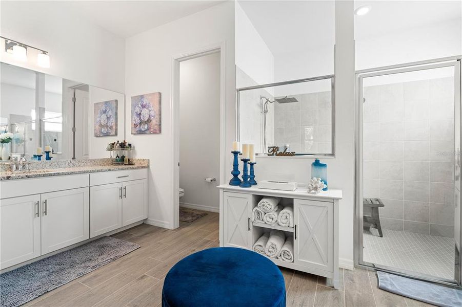 Furnished interior view inside a new home in , Punta Gorda (Image 58).