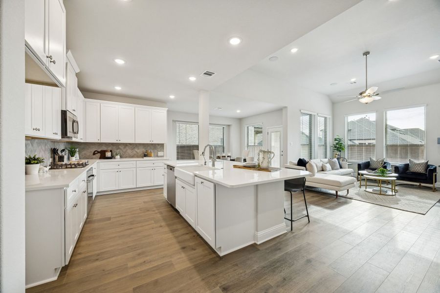 Furnished interior view inside a new home in Las Lomas, Forney (Image 12).