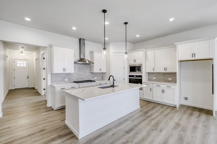 8349 Jesse - Kitchen