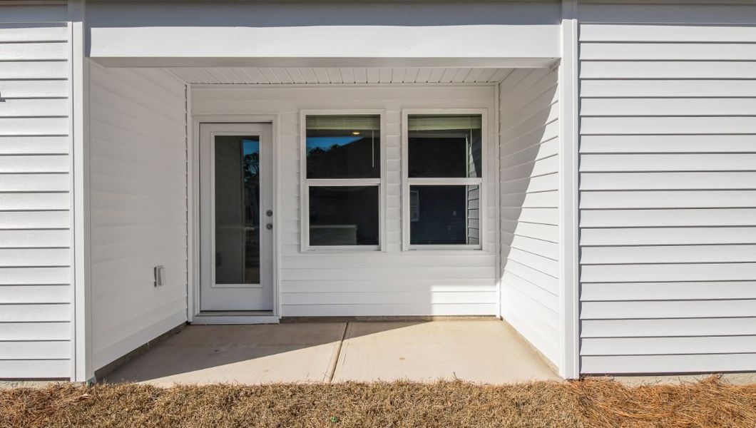 Representative exterior details of a home built from the Hannah by D.R. Horton in The Park at Wilkinson, Orangeburg (Image 3).