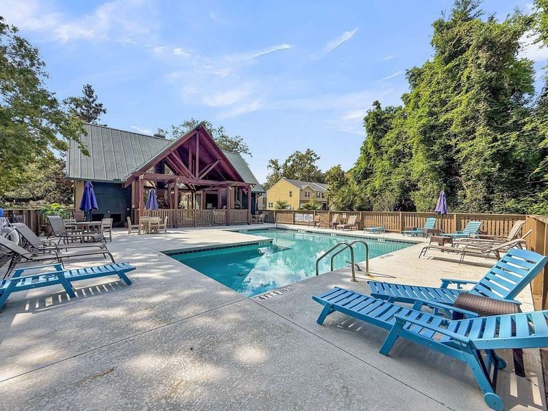 Community amenities in , North Charleston (Image 27).