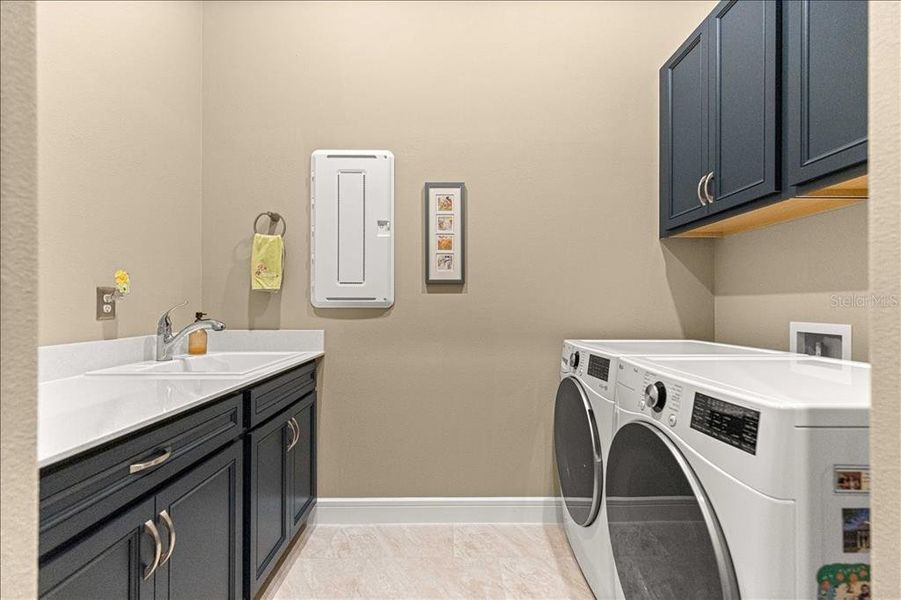 Furnished interior view inside a new home in , Ocala (Image 18).