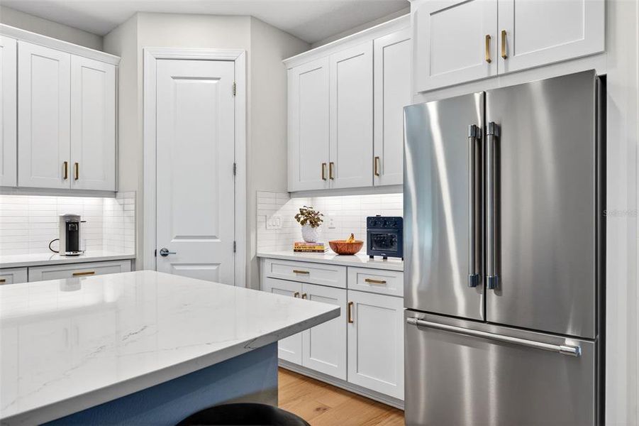 Furnished interior view inside a new home in , Bradenton (Image 38).