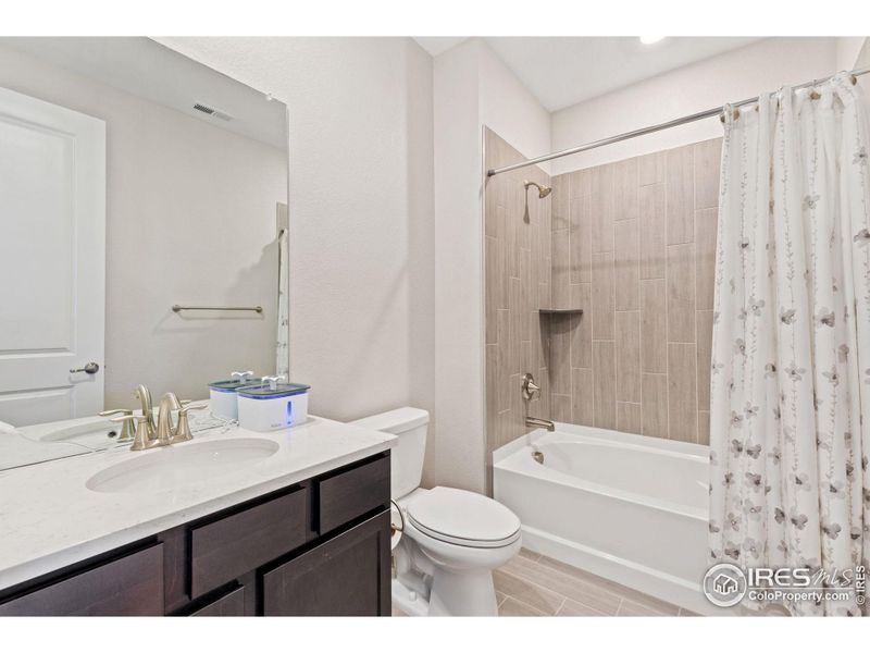 Furnished interior view inside a new home in , Erie (Image 7).