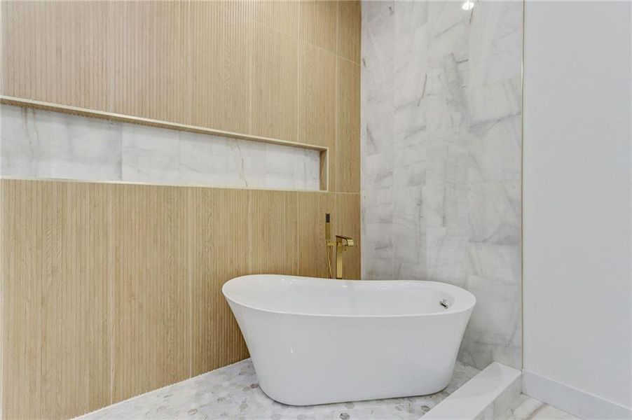 Image 35 of a home in .