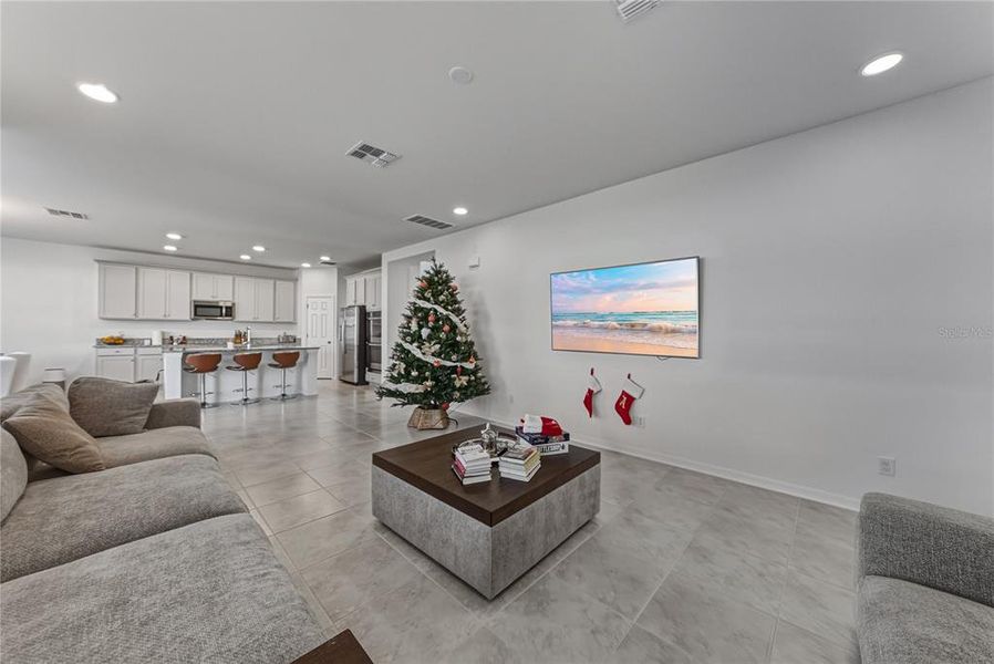 Furnished interior view inside a new home in Epperson, Wesley Chapel (Image 9). Furnished interior view inside a new home in Epperson, Wesley Chapel (Image 9).