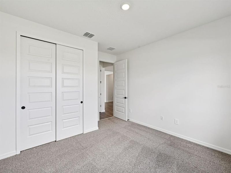 Spacious, unfurnished interior of a new home in Oakfield Trails - Premier Series, Parrish (Image 31).