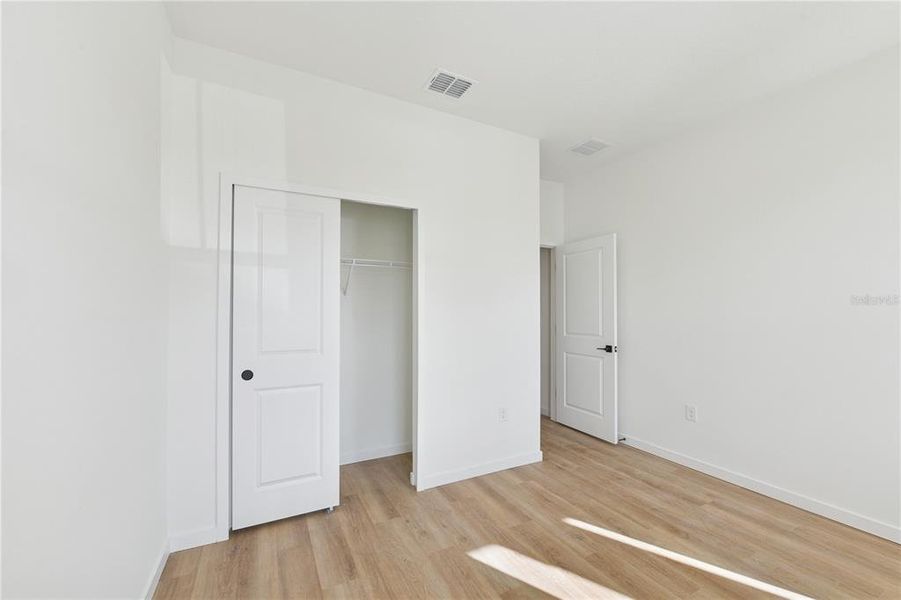 Spacious, unfurnished interior of a new home in , Dunnellon (Image 13).