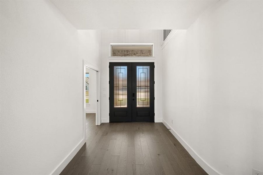 Spacious, unfurnished interior of a new home in Shady Valley Estates, Midlothian (Image 18).