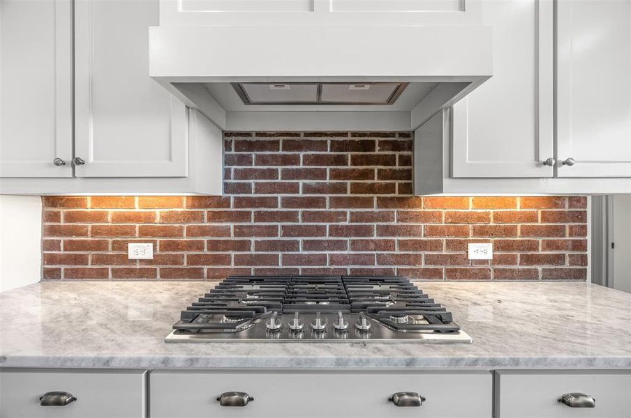 Close-up of interior finishes inside a home in Waterfall Ranch - 1 Acre Lots, Waxahachie (Image 12). Close-up of interior finishes inside a home in Waterfall Ranch - 1 Acre Lots, Waxahachie (Image 12).