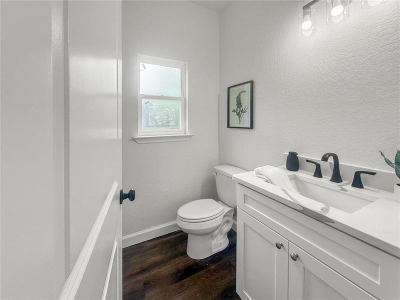 Furnished interior view inside a new home in , Alachua (Image 13).
