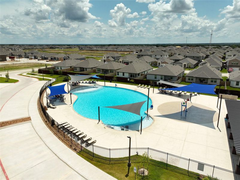 Community amenities in Southern Pointe, College Station (Image 21).