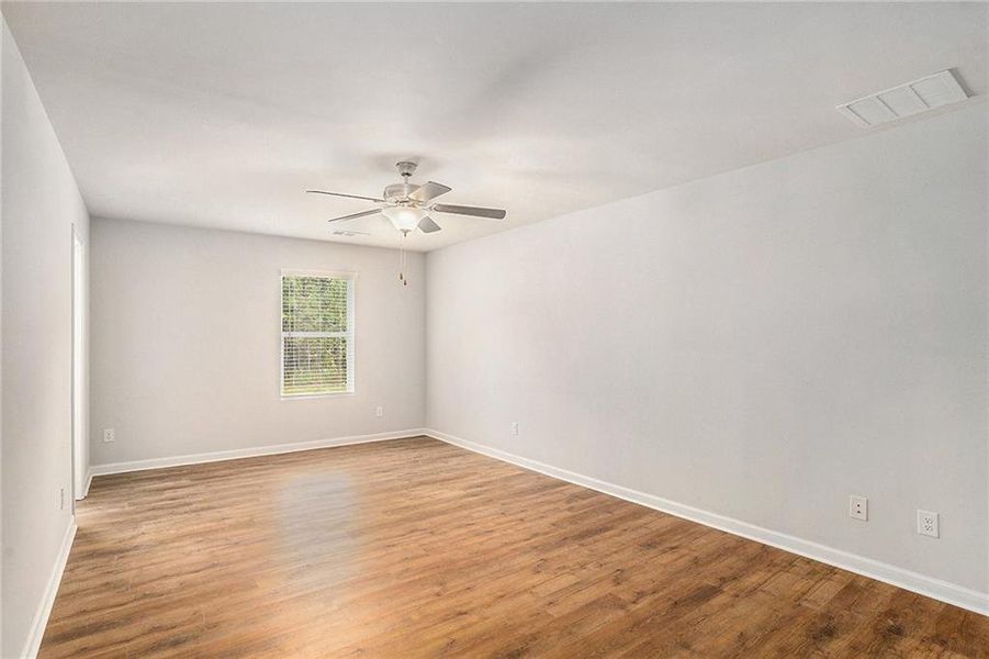 Spacious, unfurnished interior of a new home in , Covington (Image 12).