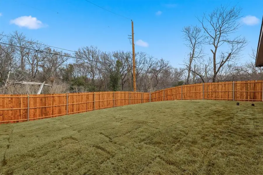 Exterior details and patio area of a home in , Fort Worth (Image 4).