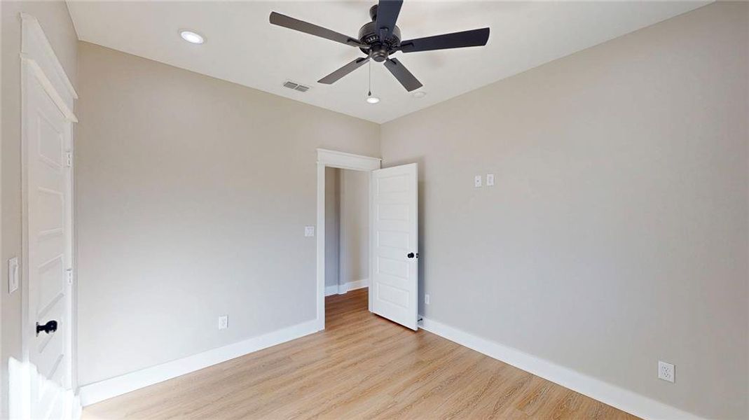 Spacious, unfurnished interior of a new home in , Troup (Image 34).