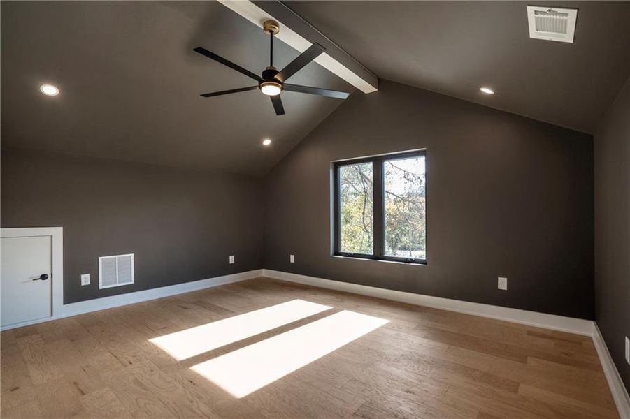 Spacious, unfurnished interior of a new home in Aster, Roswell (Image 24).