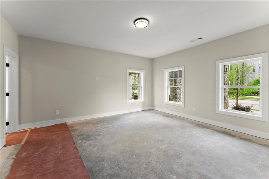 Spacious, unfurnished interior of a new home in West Town, Atlanta (Image 20).