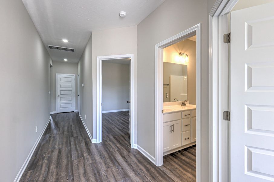 Spacious, unfurnished interior of a new home in Collin's Place, Decherd (Image 16).